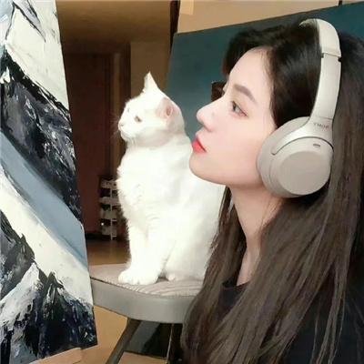 隔壁的吸血鬼美眉